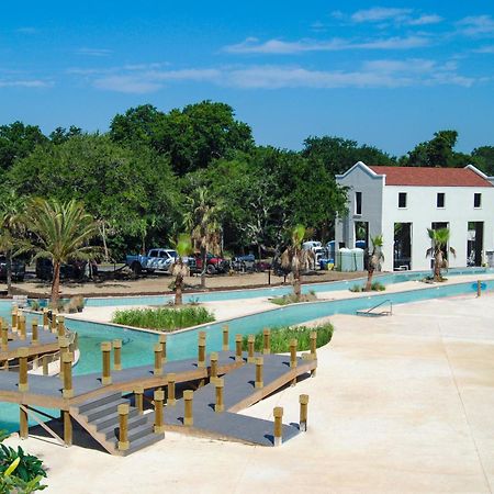 Centennial Plaza Resort ガルフポート エクステリア 写真